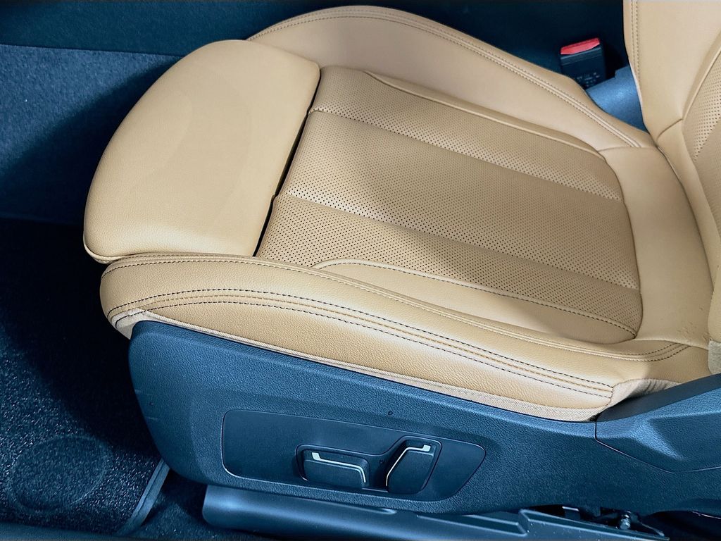 Thumbnail: 2026 BMW 2 Series - 21