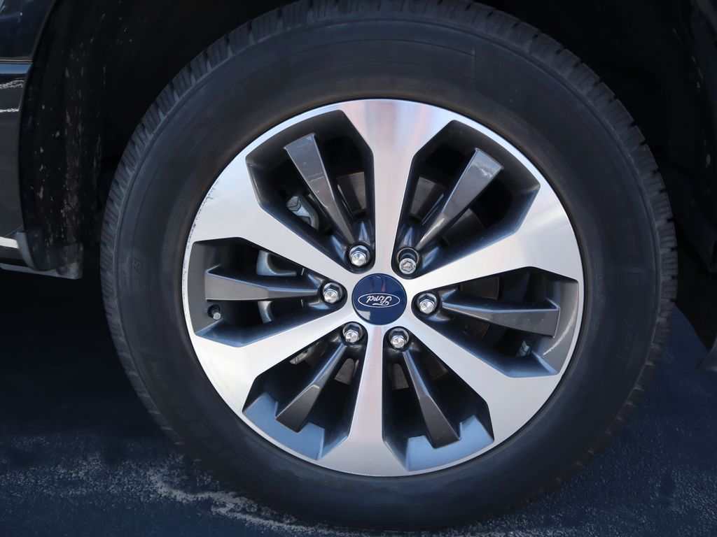 2019 Ford F-150 XL 18