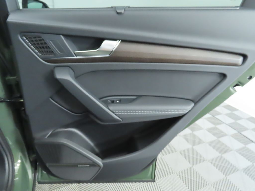 2025 Audi Q5 e Premium Plus 29