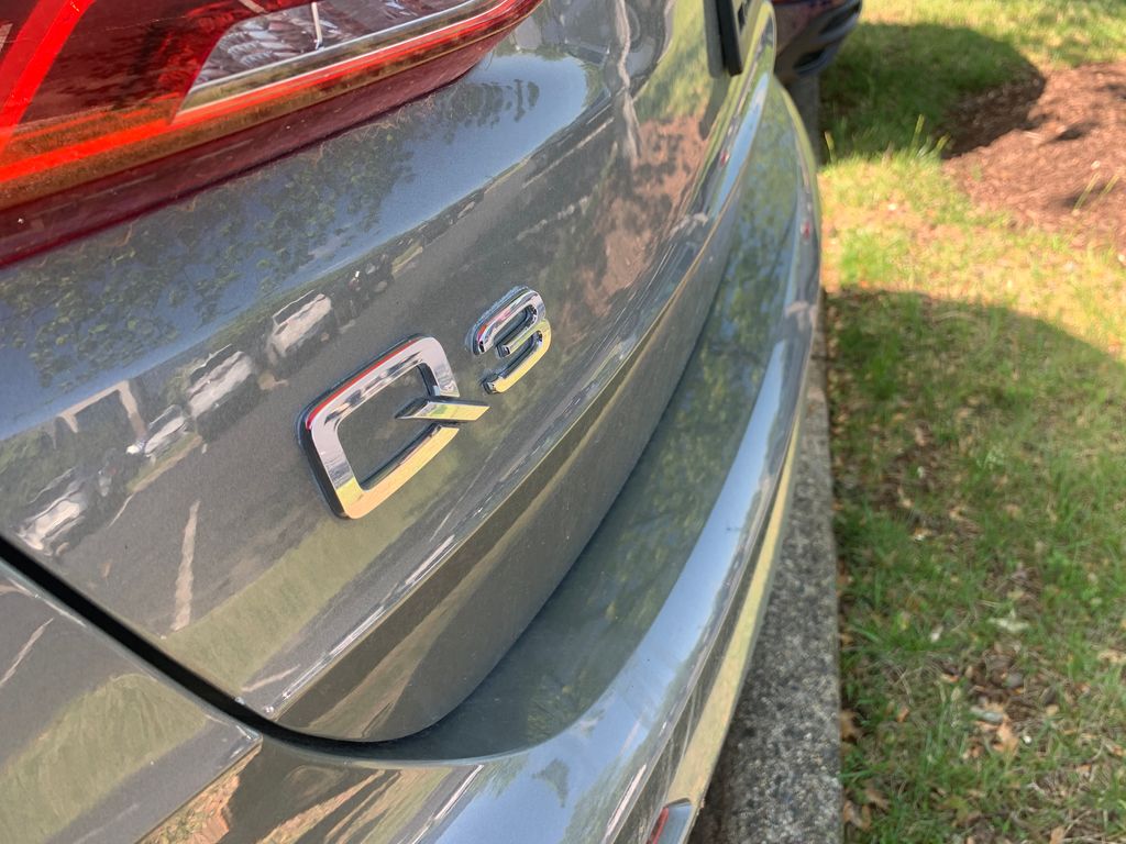Thumbnail: 2020 Audi Q3 - 6