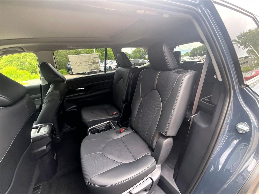 2026 Toyota Grand Highlander — photo 15