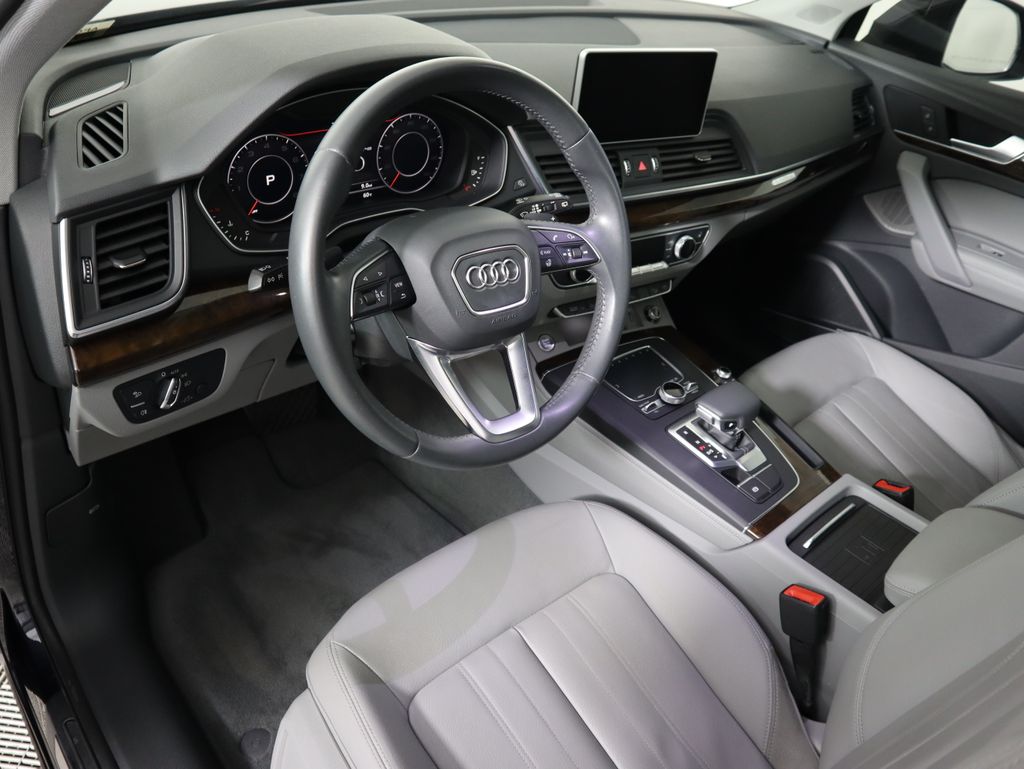 Thumbnail: 2019 Audi Q5 - 9