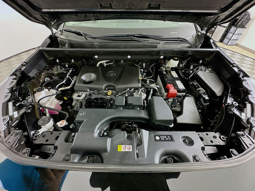 2023 Toyota RAV4 XLE 29