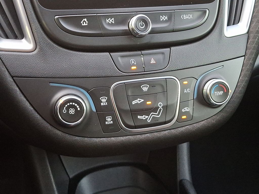 Thumbnail: 2020 Chevrolet Malibu - 14