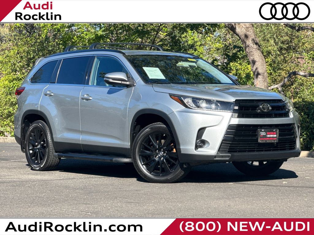 Celestial Silver Metallic 2019 Toyota Highlander SUV / Crossover All-Wheel Drive 8-Speed Automatic