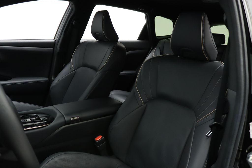 Thumbnail: 2025 Toyota Crown Signia - 13