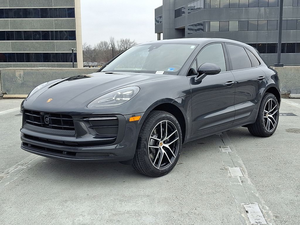 Thumbnail: 2026 Porsche Macan - 1