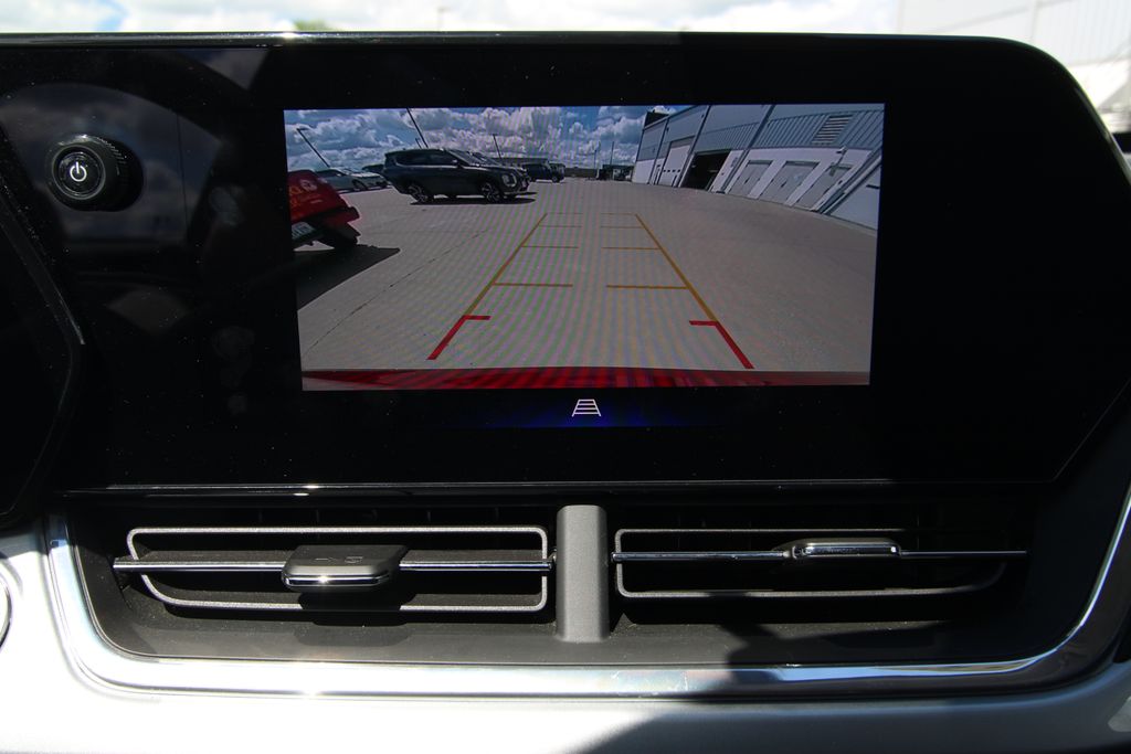 Used 2025 Chevrolet Trax SUV