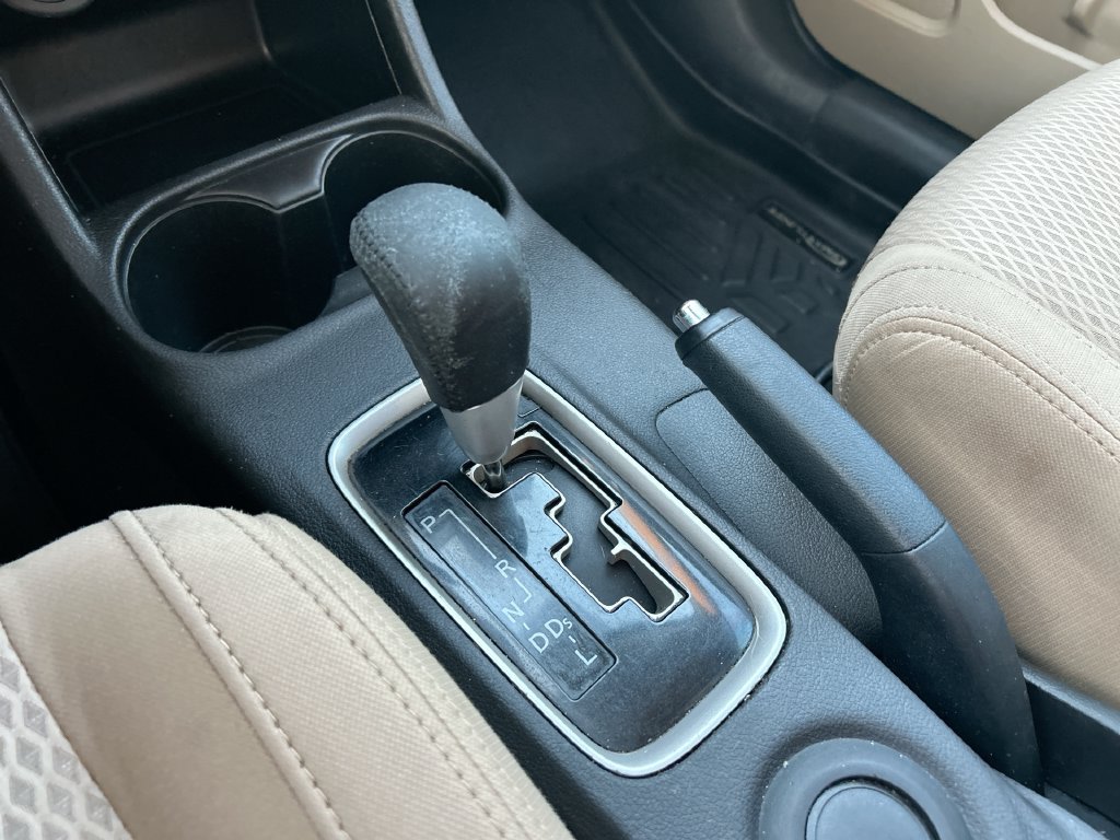Thumbnail: 2016 Mitsubishi Outlander - 23