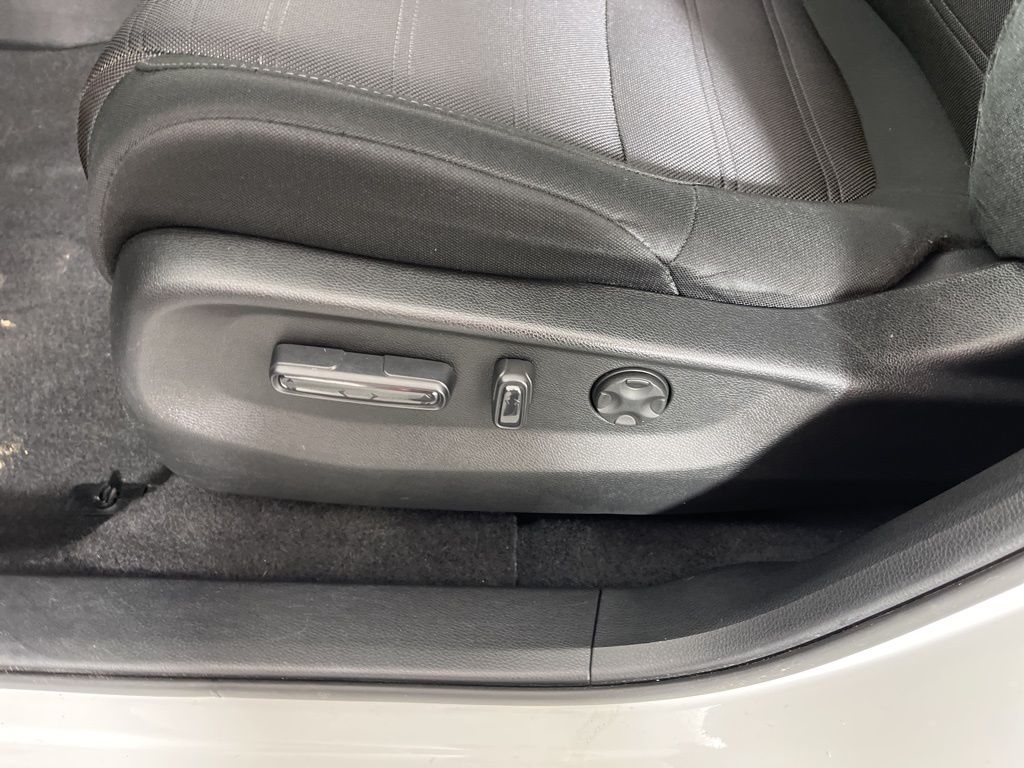 Thumbnail: 2021 Honda CR-V - 22