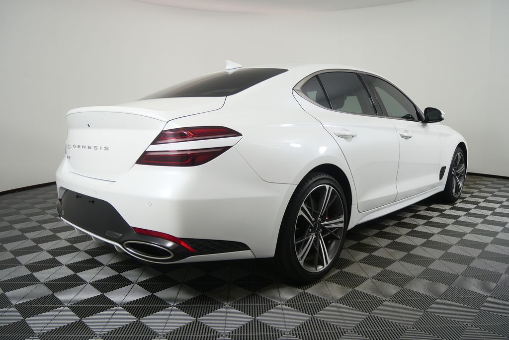 Thumbnail: 2024 Genesis G70 - 3