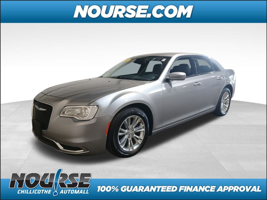 2017 Chrysler 300 Limited photo