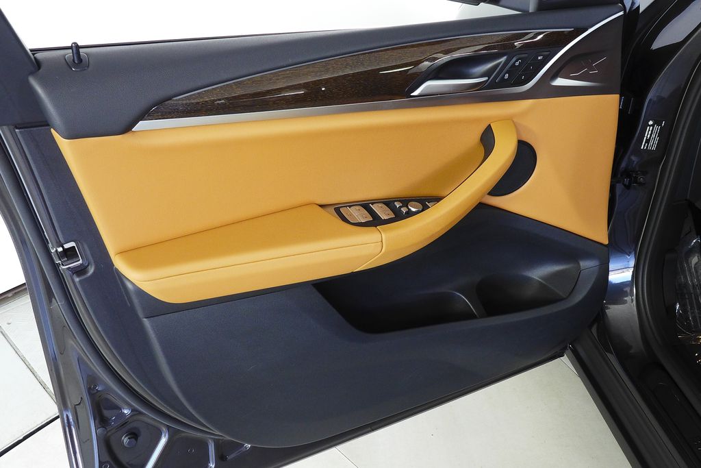 Thumbnail: 2023 BMW X3 - 11