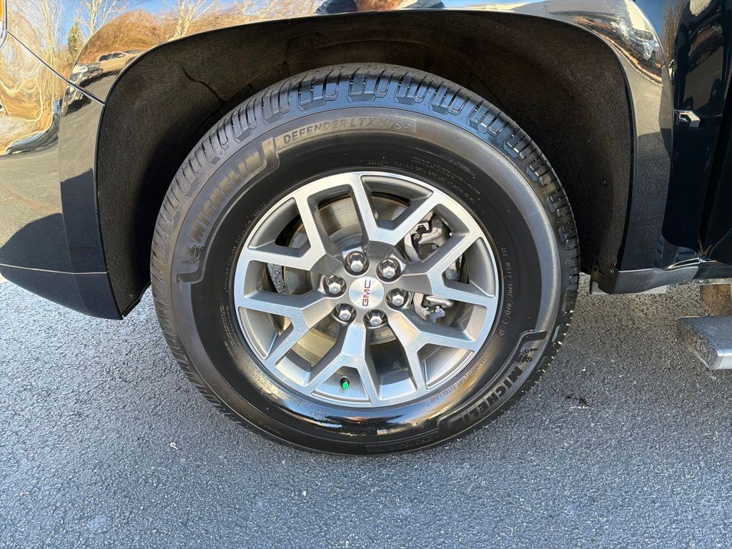 used 2021 GMC Canyon car, priced at $25,900