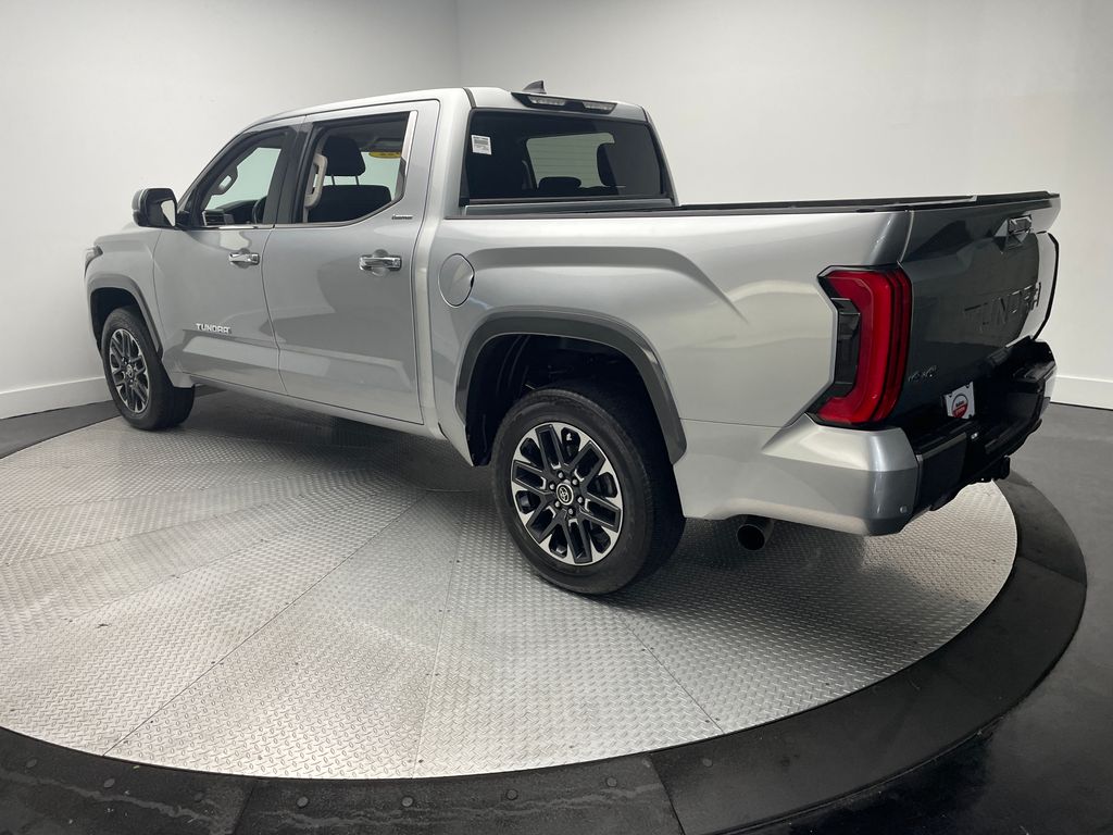 Thumbnail: 2022 Toyota Tundra - 7