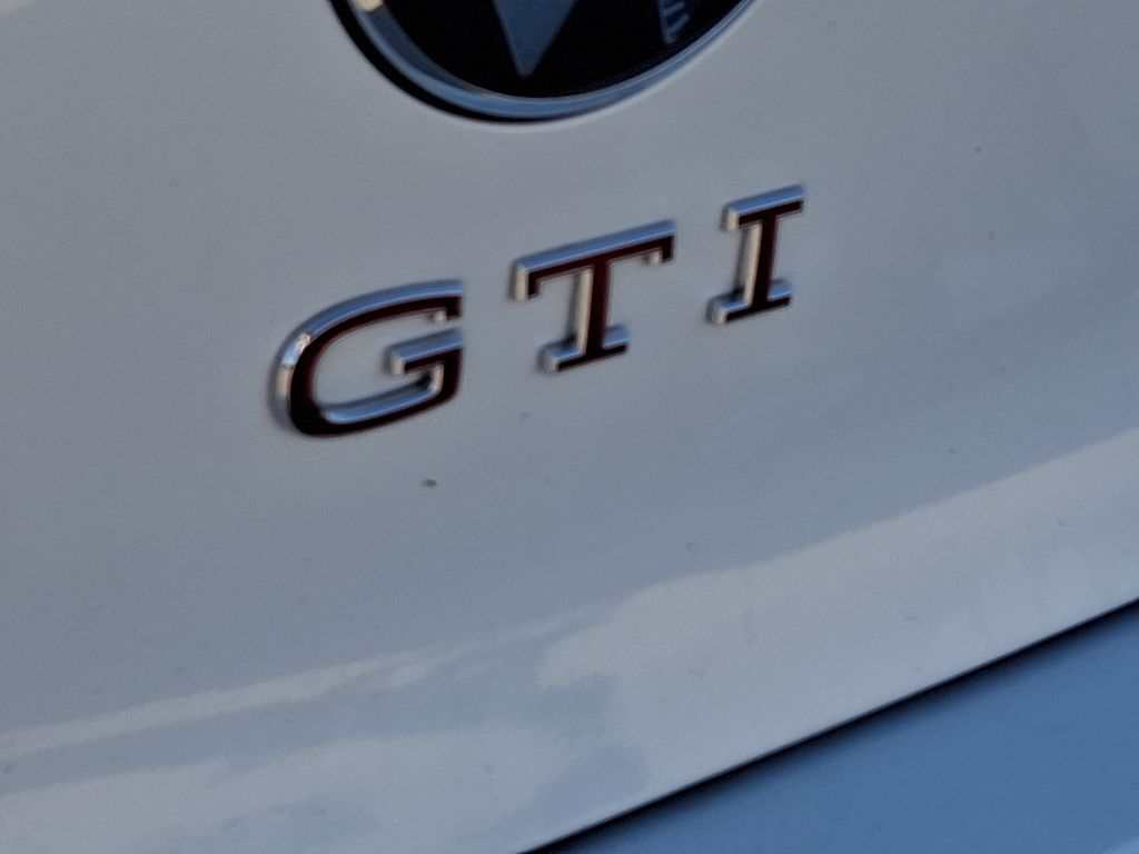 2024 Volkswagen Golf GTI S 29