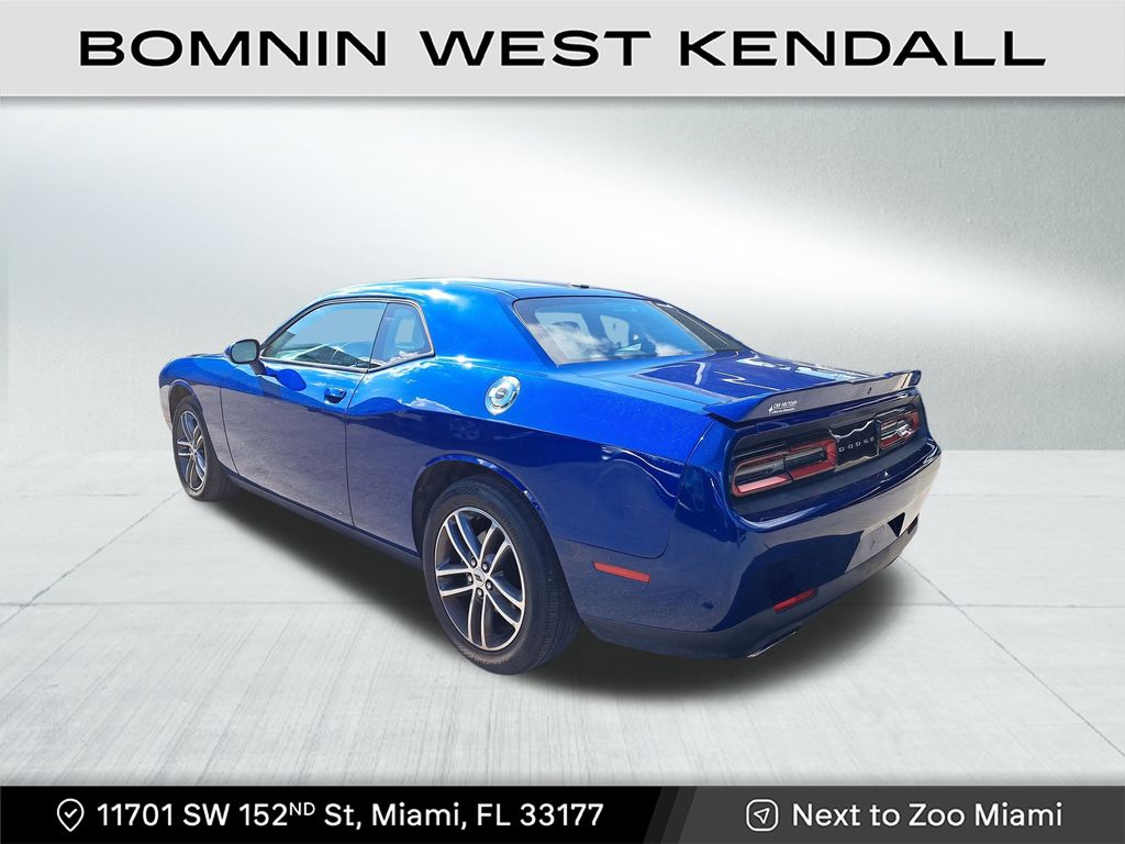 2019 Dodge Challenger SXT photo