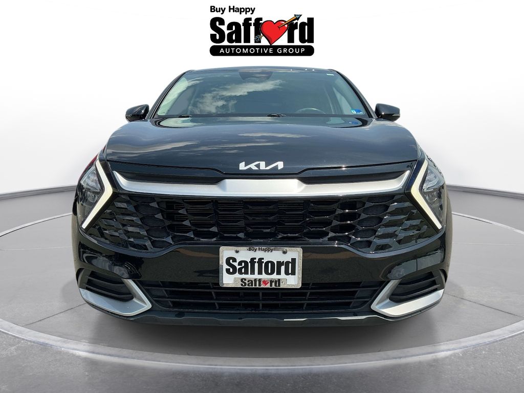 Used 2023 Black Kia EX image 3