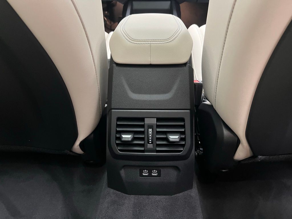 Thumbnail: 2026 BMW 2 Series - 9