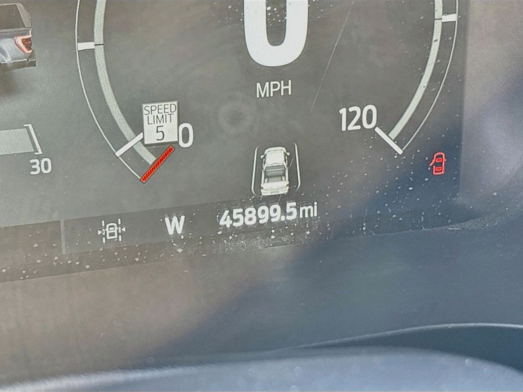 Used 2023 White Ford Tremor image 12