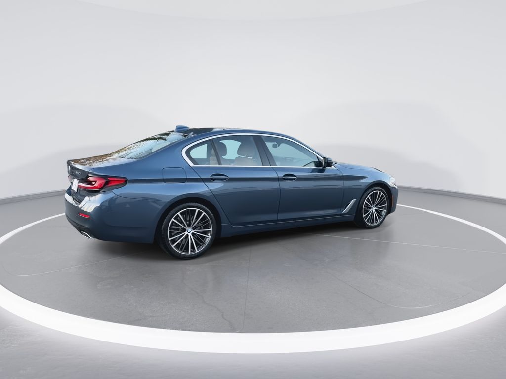 Thumbnail: 2023 BMW 5 Series - 8