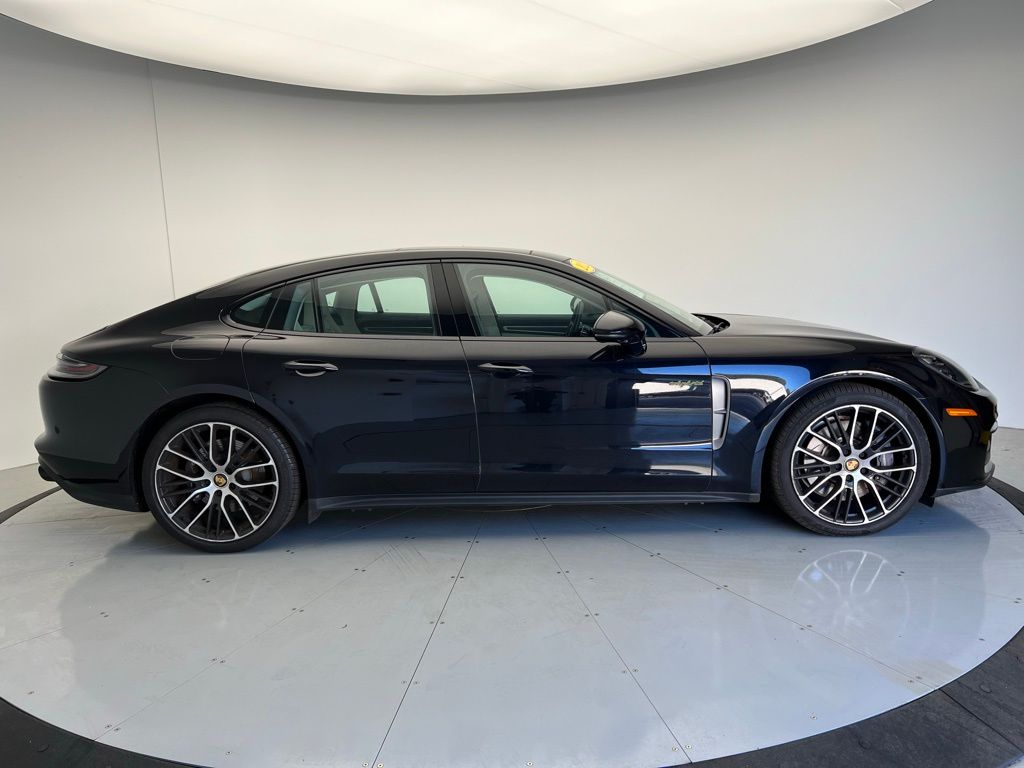 2022 Porsche Panamera 4 5