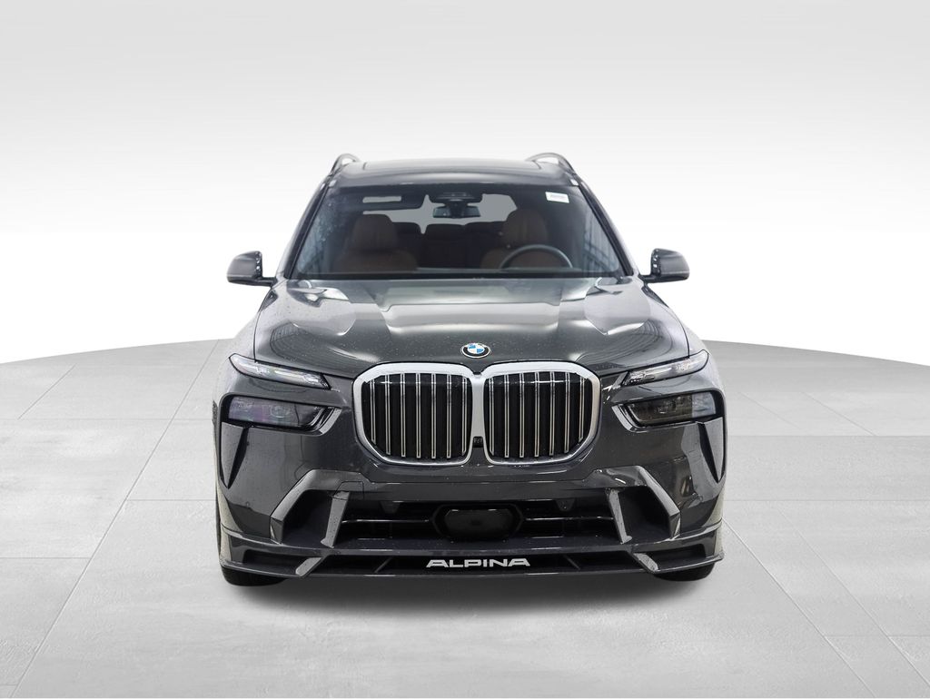 2025 BMW X7 Alpina XB7 8