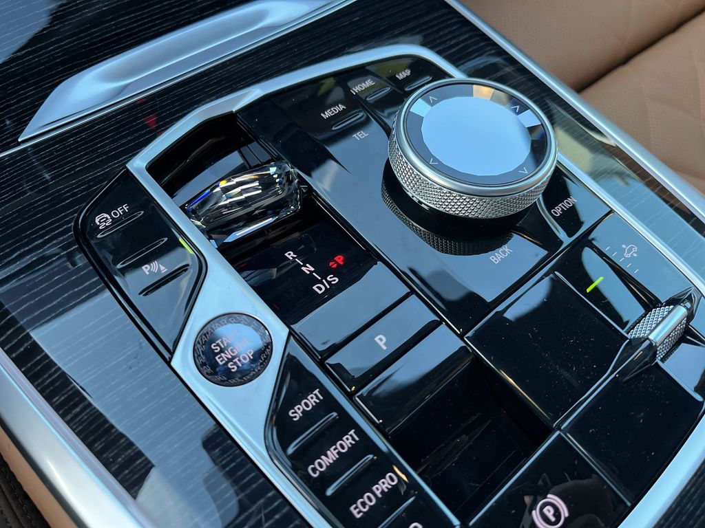 Thumbnail: 2026 BMW X5 - 20