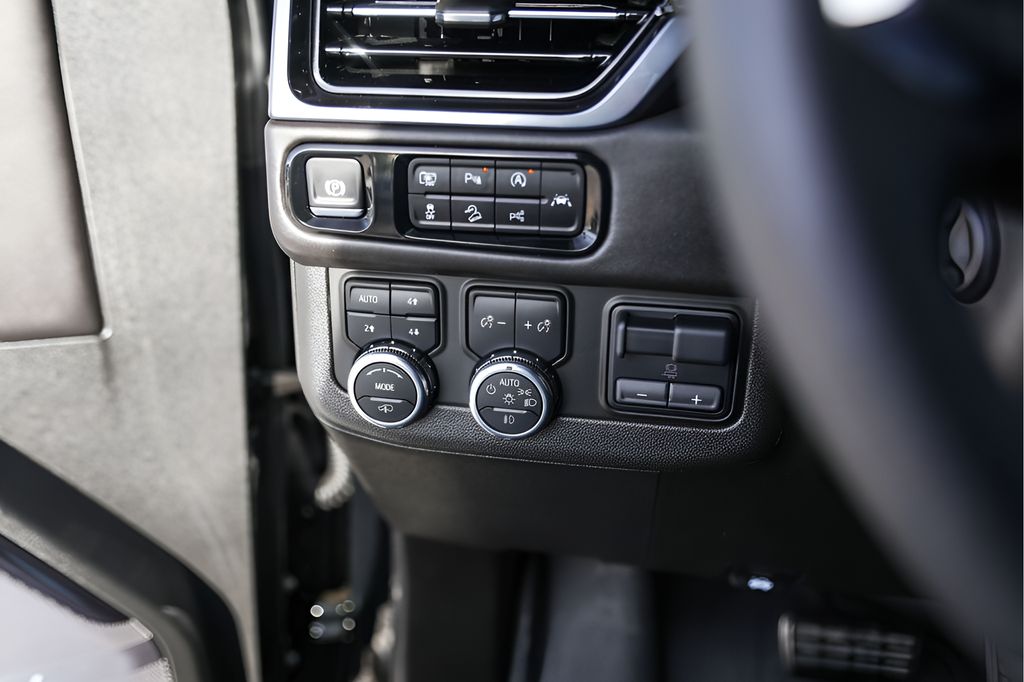 Used Car 2025 Gmc Yukon  At4 Ultimate For Sale Under $110,000 In Austin, Texas