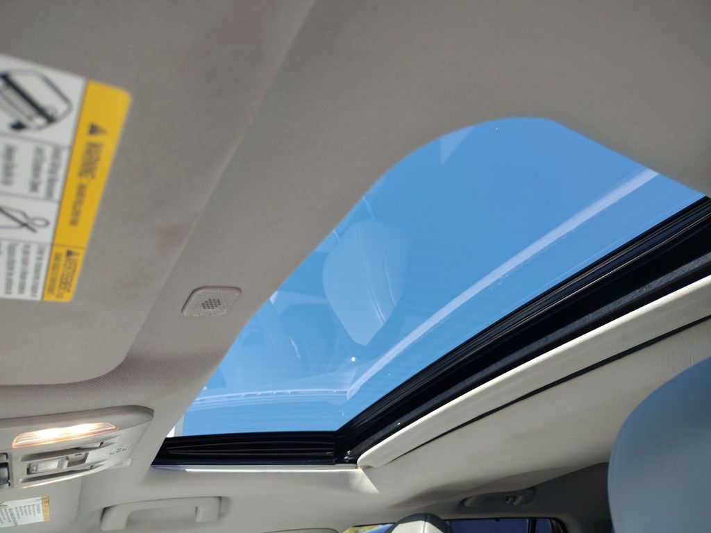 Used Car 2023 Toyota Highlander  Xle For Sale Under $35,000 In Austin, Texas