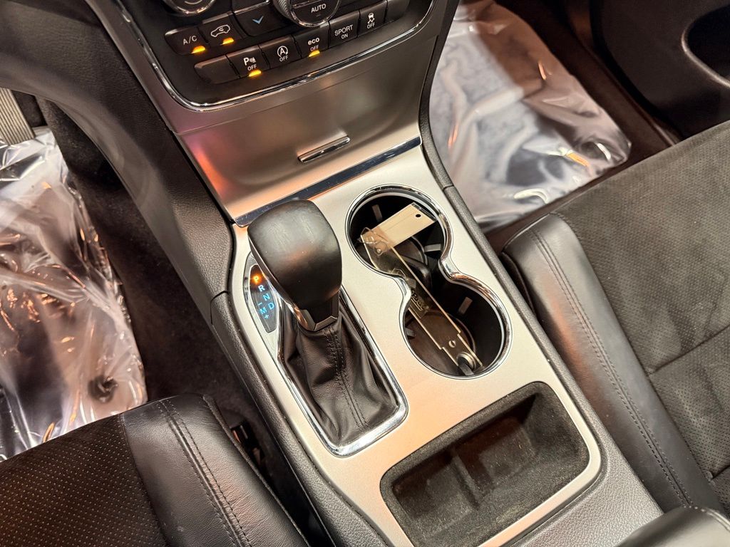 Thumbnail: 2018 Jeep Grand Cherokee - 19