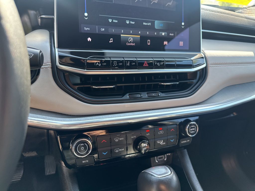 Used Car 2024 Jeep Compass  Limited For Sale Under $25,000 In Austin, Texas