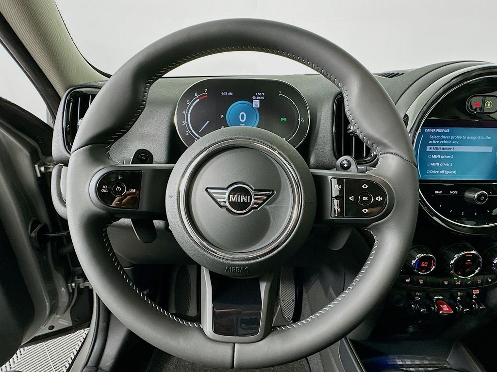 2024 MINI Cooper Countryman Iconic 10