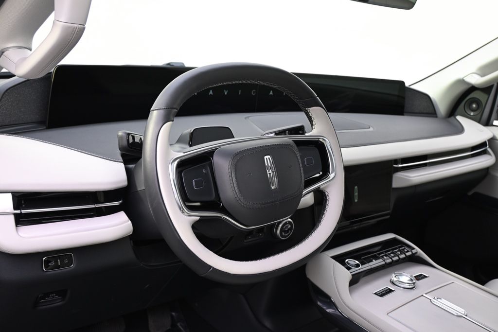 New 2026 White Lincoln Reserve image 11