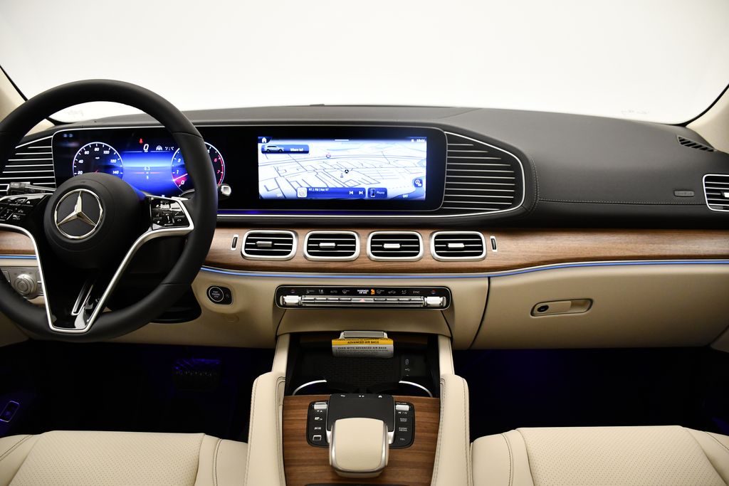 Thumbnail: 2025 Mercedes-Benz GLS - 19