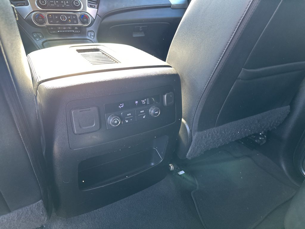 Used Car 2020 Chevrolet Suburban  Premier For Sale Under $40,000 In Austin, Texas