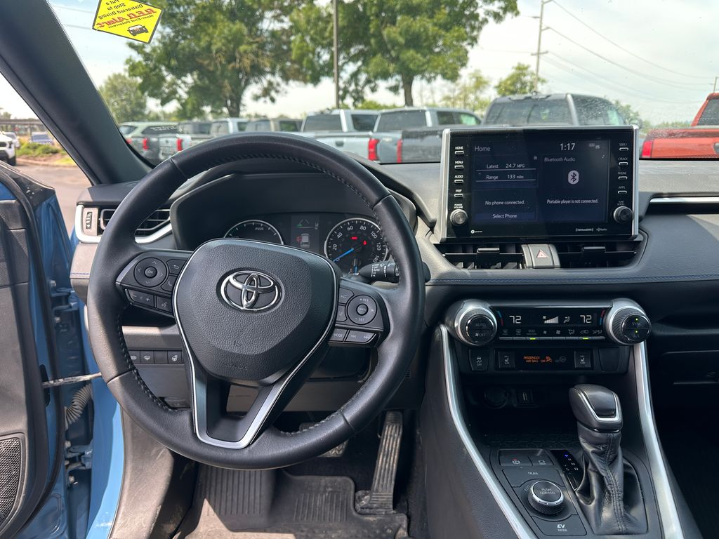 2022 Toyota RAV4 Hybrid SE