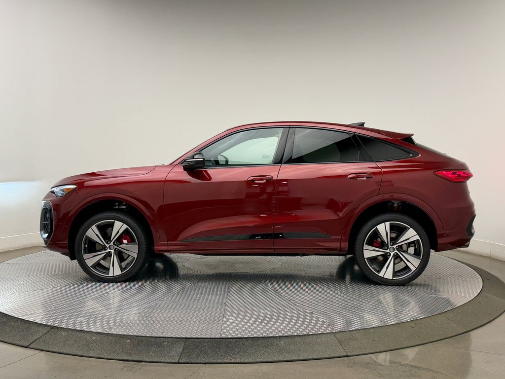 Thumbnail: 2026 Audi SQ5 - 4
