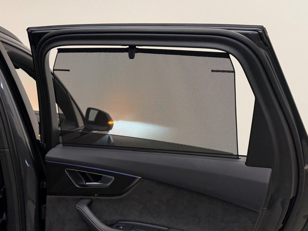 Thumbnail: 2021 Audi SQ7 - 30