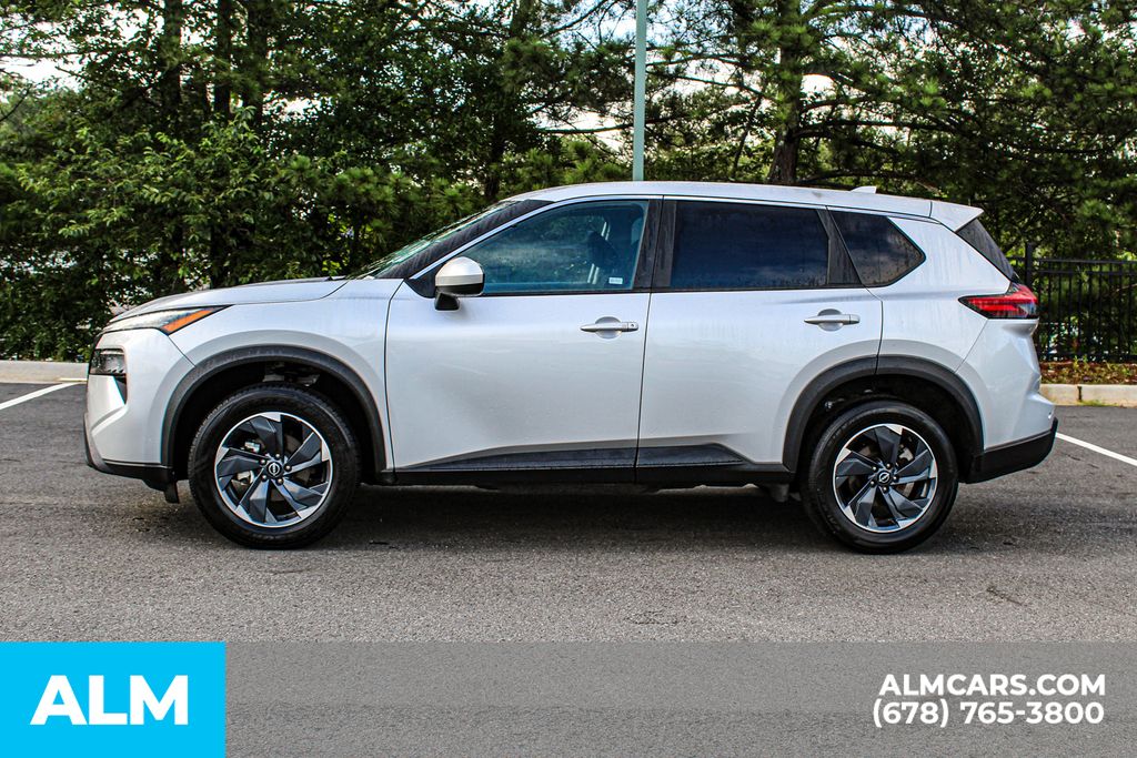 Used 2025 Silver Nissan SV image 6