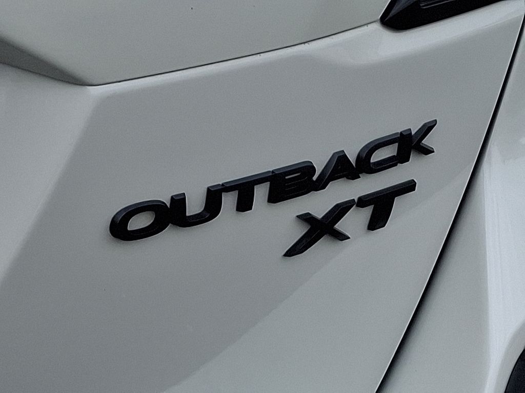 2022 Subaru Outback Onyx Edition 32