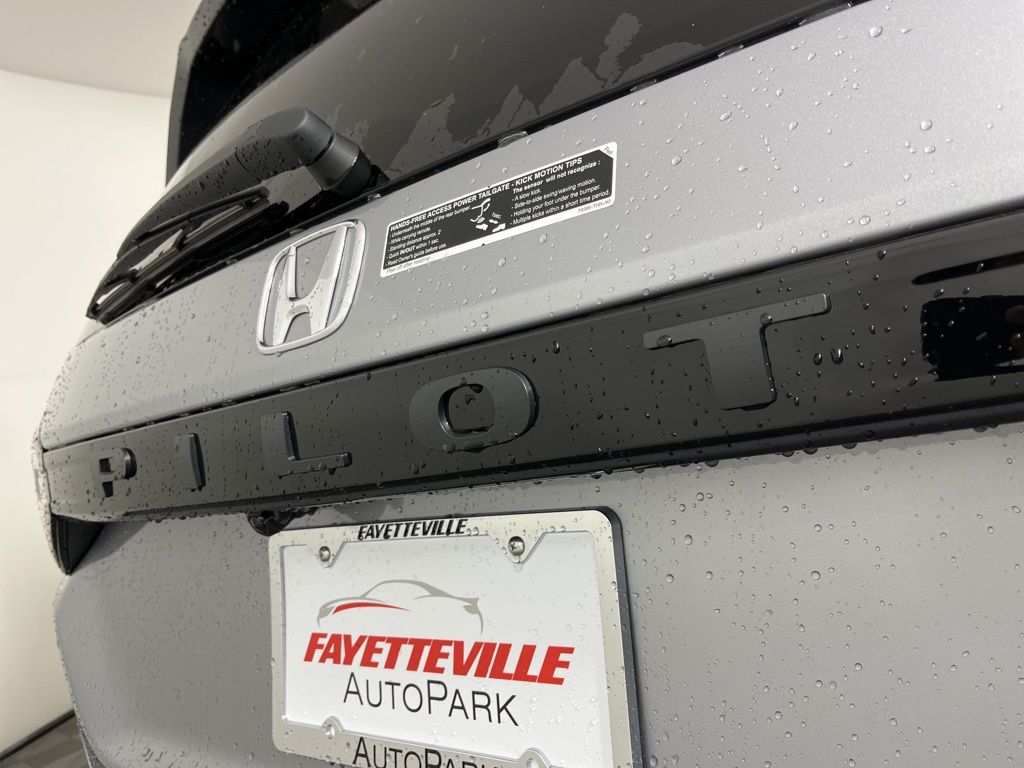 2025 Honda Pilot Touring 3