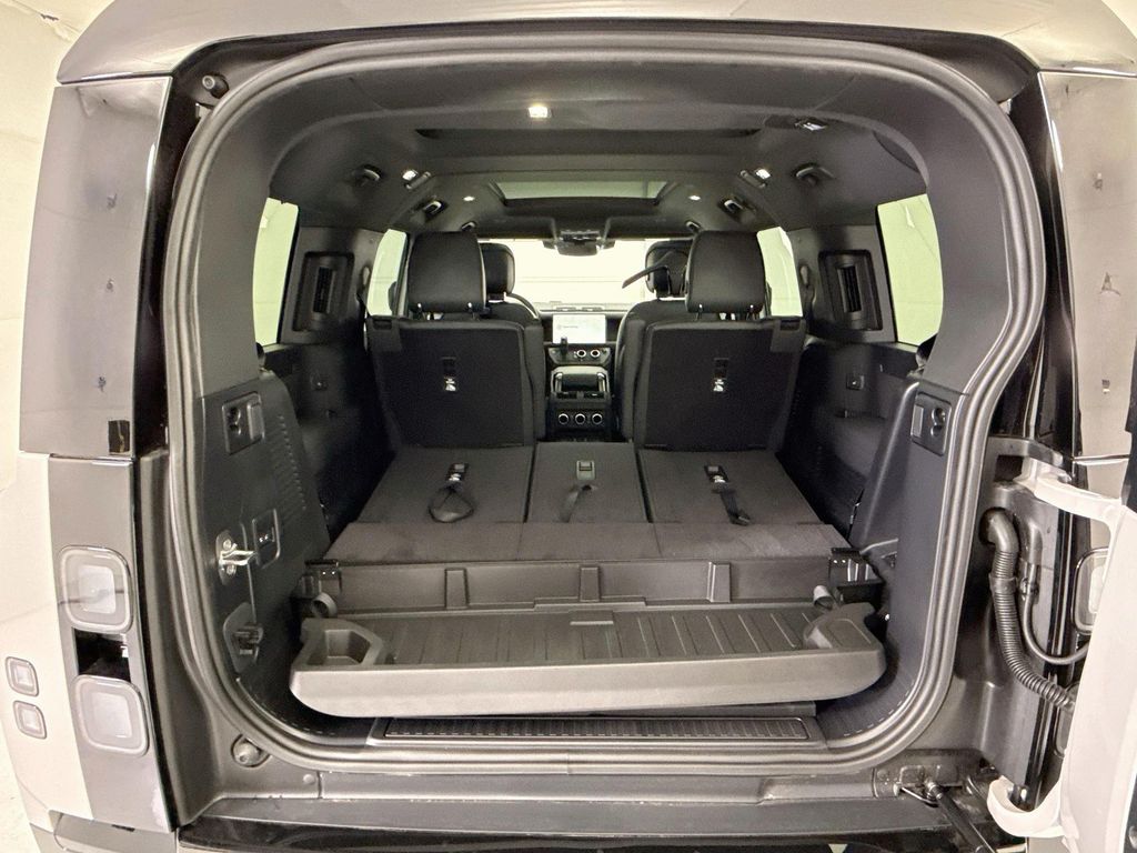 Thumbnail: 2026 Land Rover Defender - 27