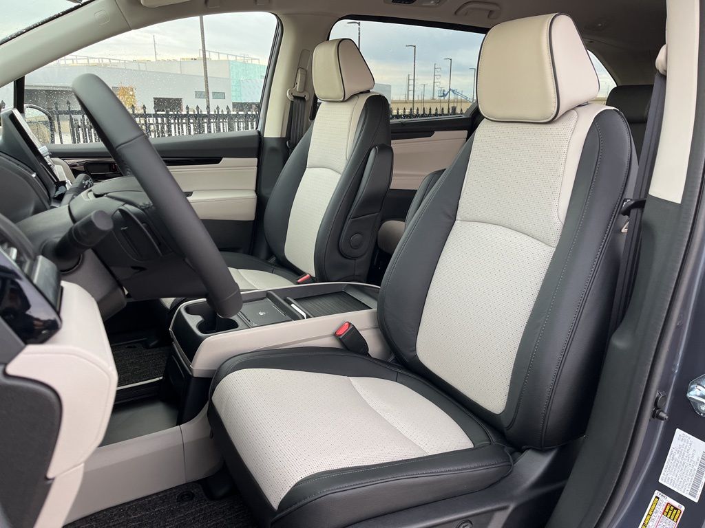 Thumbnail: 2026 Honda Odyssey - 13