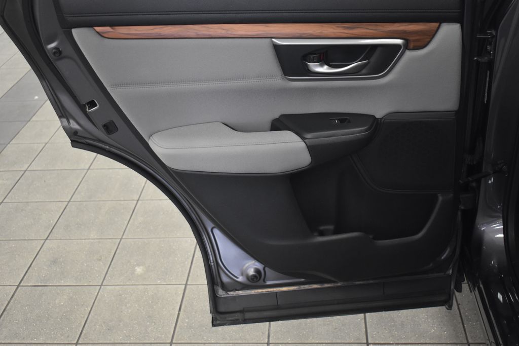 2017 Honda CR-V EX 27
