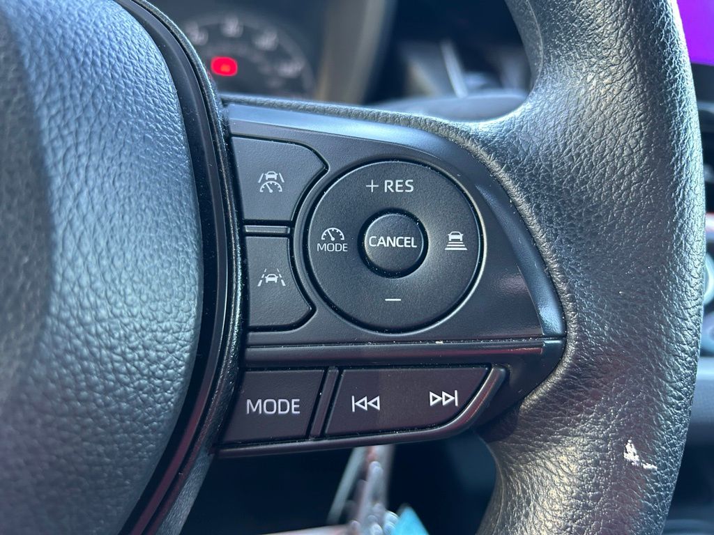 Thumbnail: 2025 Toyota Corolla - 18