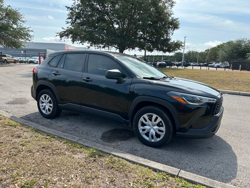 2022 Toyota Corolla Cross L 7