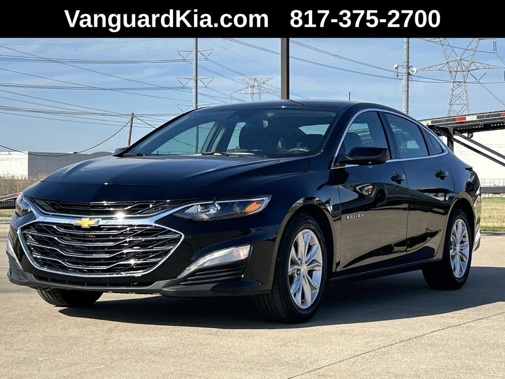 Mosaic Black Metallic 2025 Chevrolet Malibu LT with 1LT FWD Sedan Front-Wheel Drive Continuously Variable Transmission
