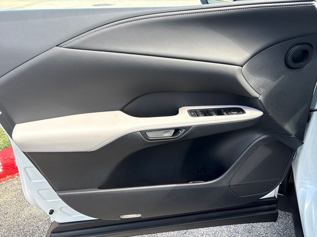 Thumbnail: 2025 Lexus RX - 12