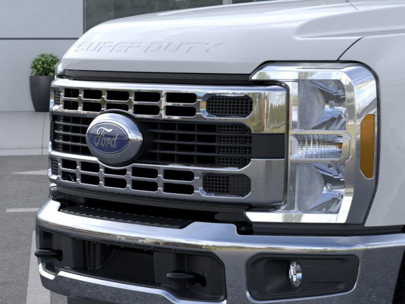 New 2026 Ford Super Duty F-350 Regular Cab 8' Box XLT